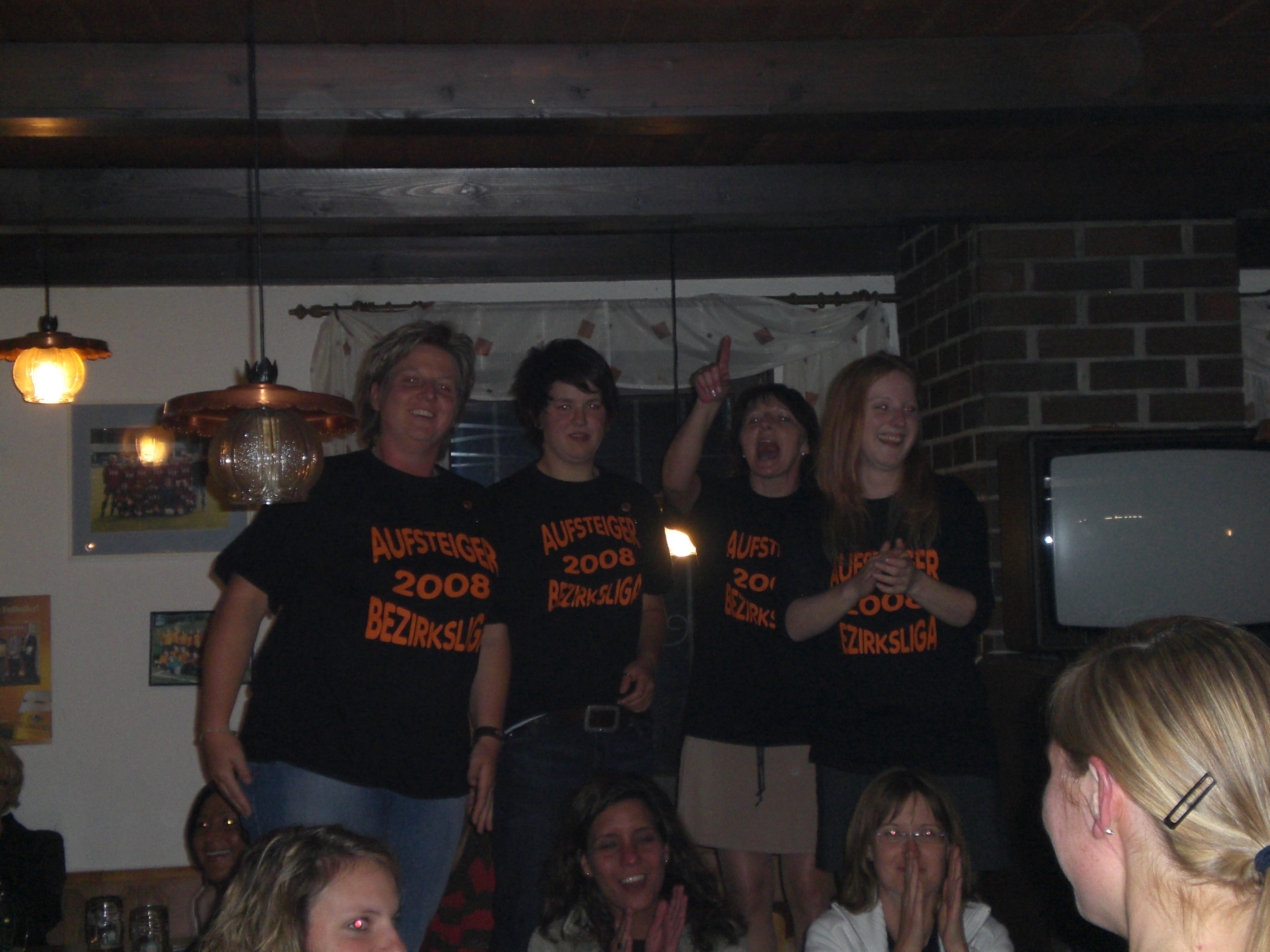 Beginn der Aufstiegsfeier der Damenmannschaft 2008