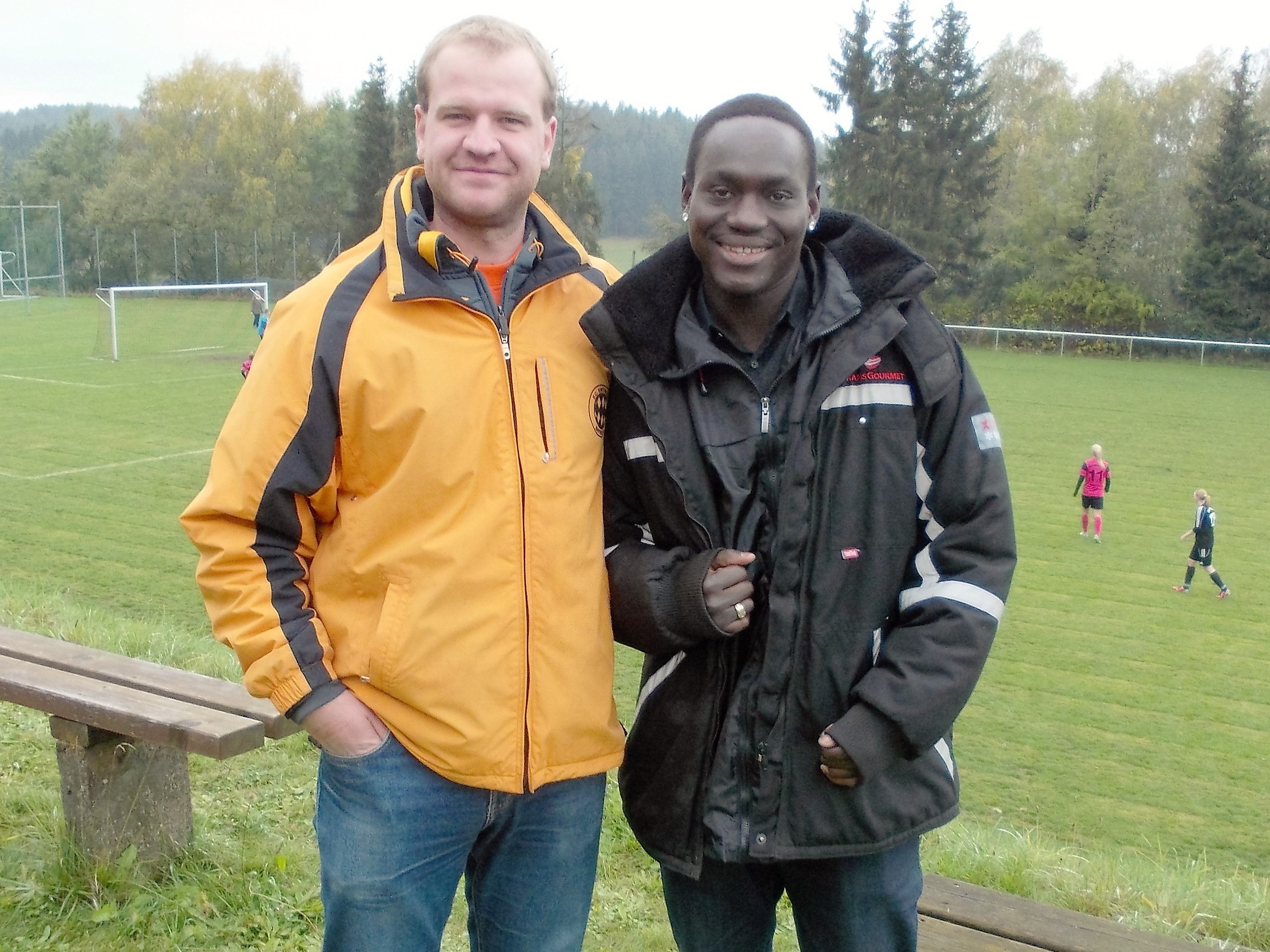 Benne und Ousmane freuten sich ueber das gute Spiel