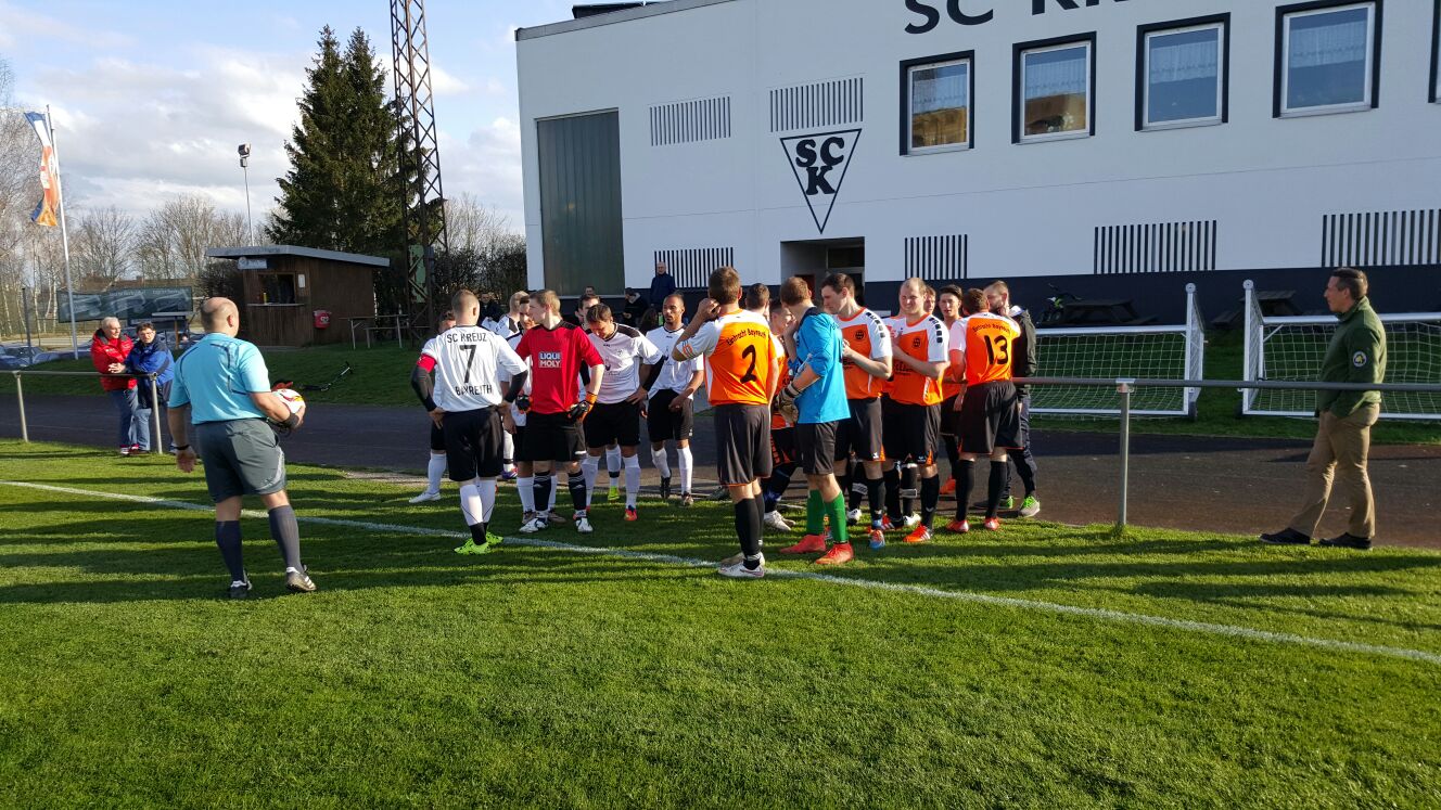Beide Teams sind bereit fuer das Stadt-Derby