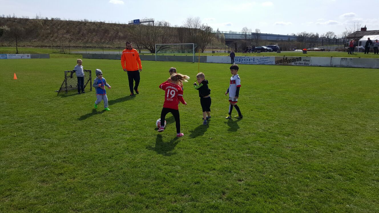Tolles 1. Kinder-Schnupper-Training beim FC Eintracht