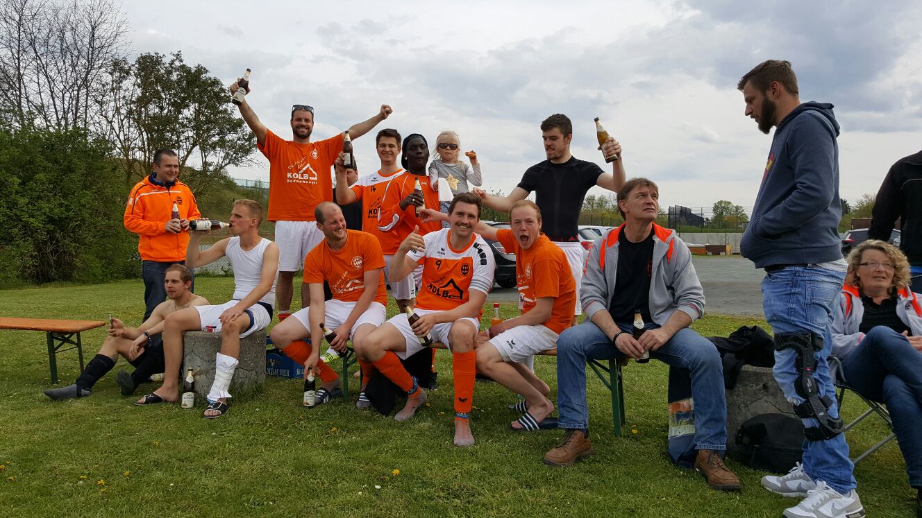 Gute Stimmung nach dem 3:2 gegen den Spitzenreiter ASV Nemmersdorf