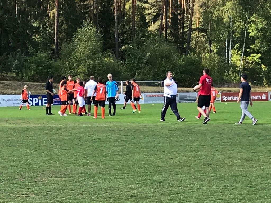 D-Jugend verteidigt Tabellenführung