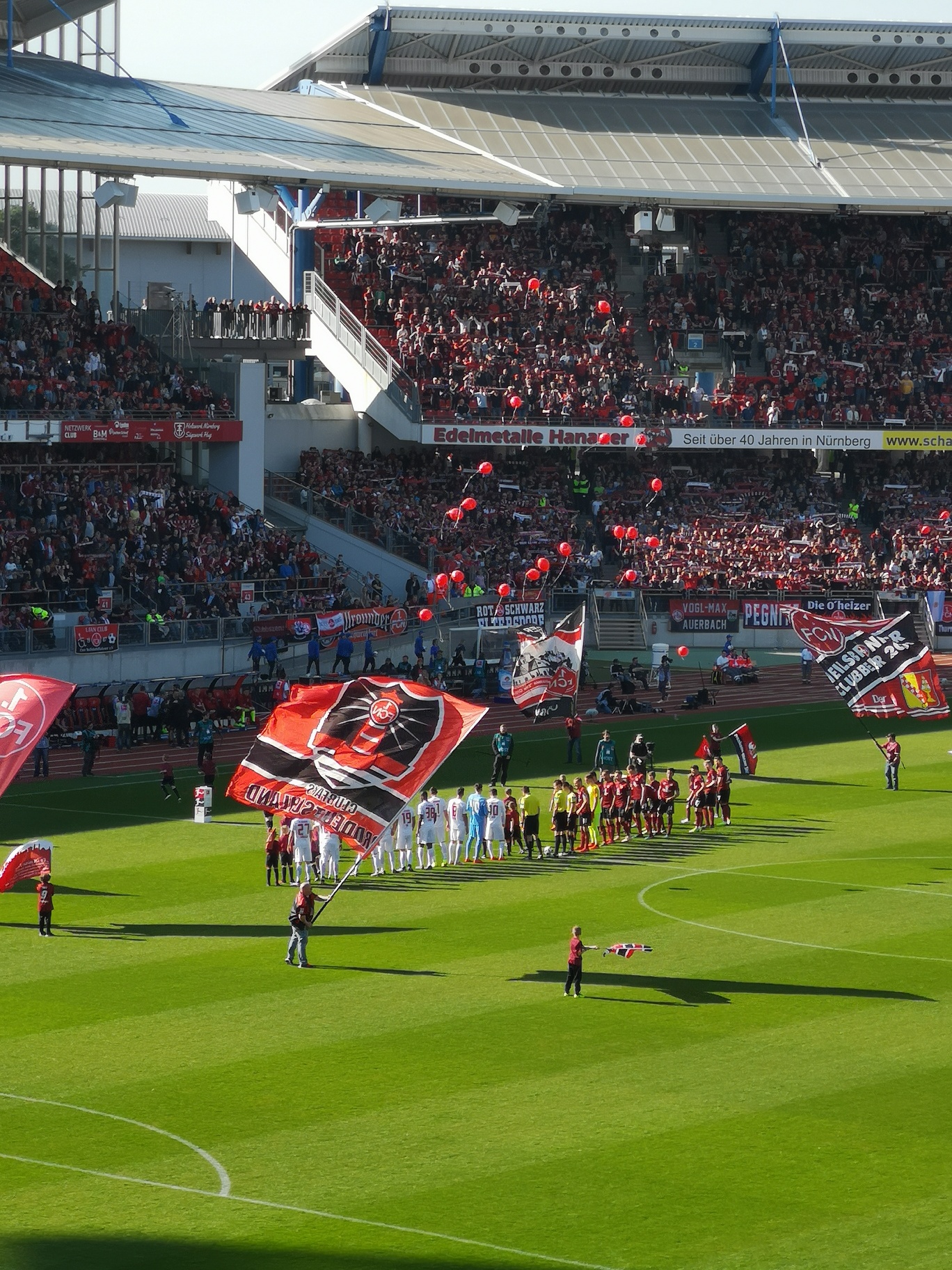 Stimmungsvolles Bild aus dem Nürnberger Stadion