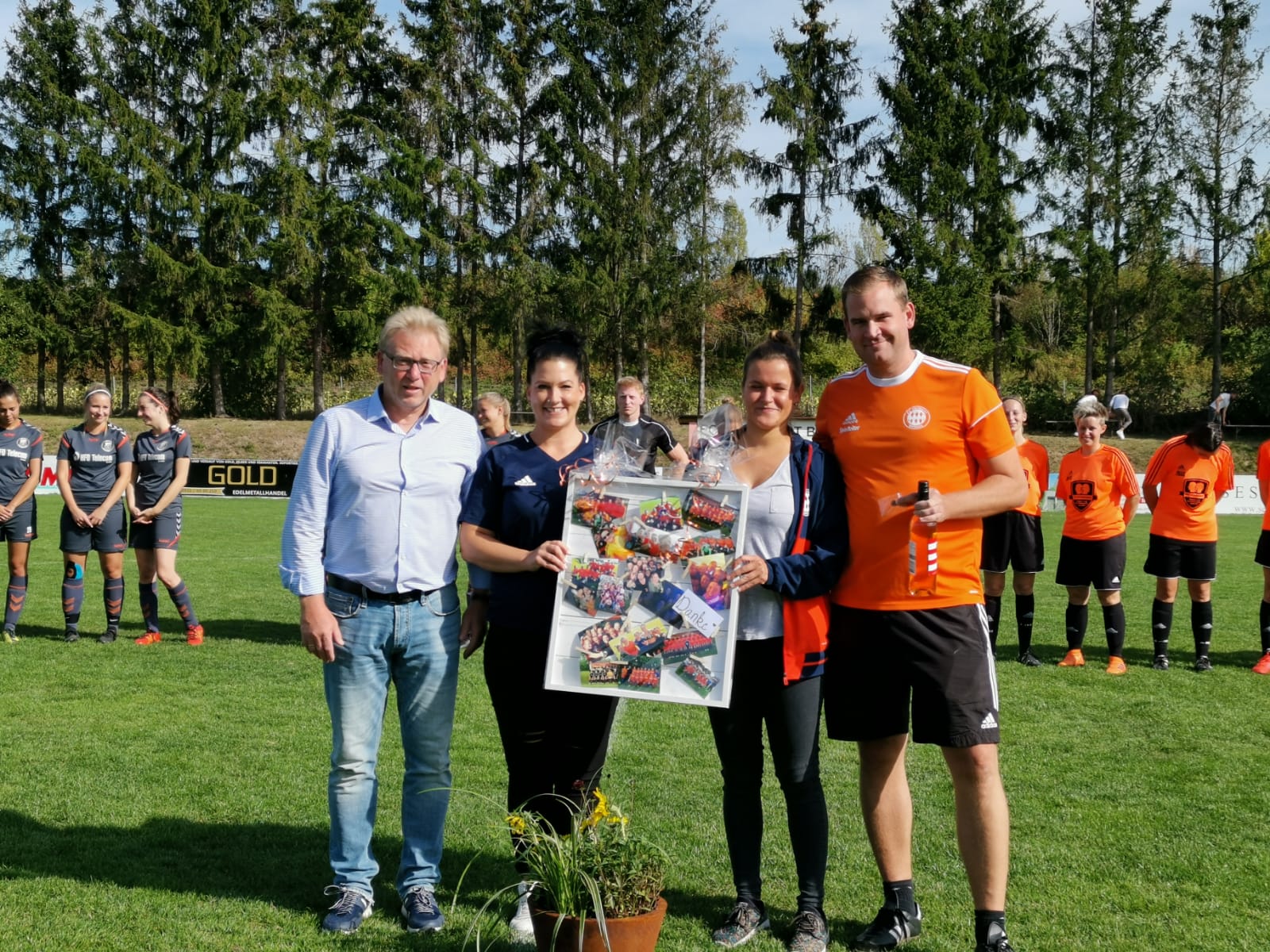 Verabschiedung der langjährigen Spielerin Hanna Birkel beim FC Eintracht Bayreuth