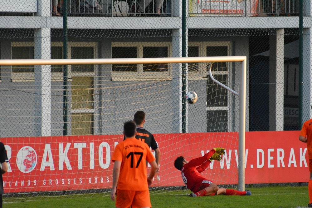 Szene aus dem Nachholspiel beim AtS Kulmbach