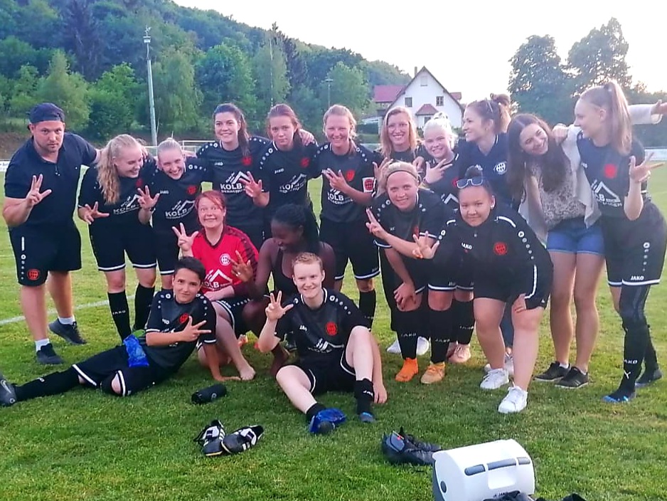 FC Eintracht Bayreuth Frauen nach dem 5:1 beim SV Würgau