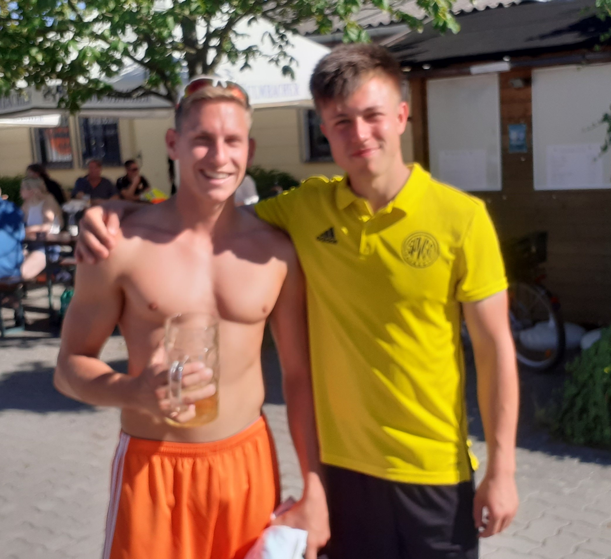 Nach dem Spiel Gesprächsbedarf unter Freunden