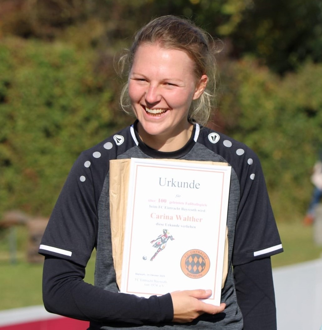 Danke Carina für 100 Spiele