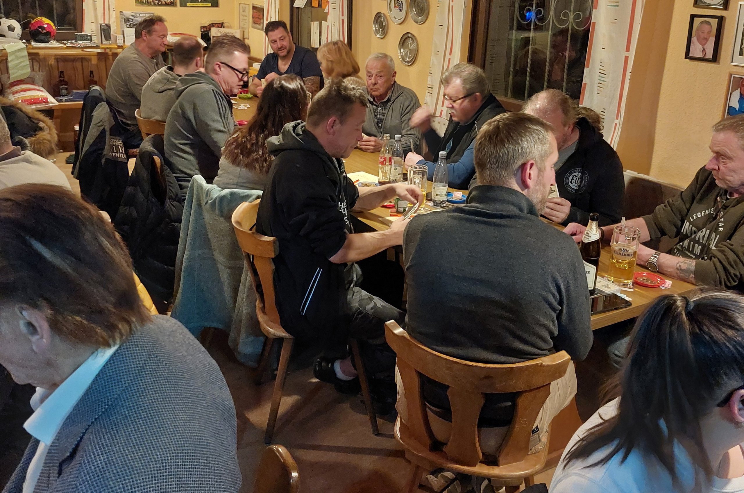 Volles Haus beim Preisschafkopf