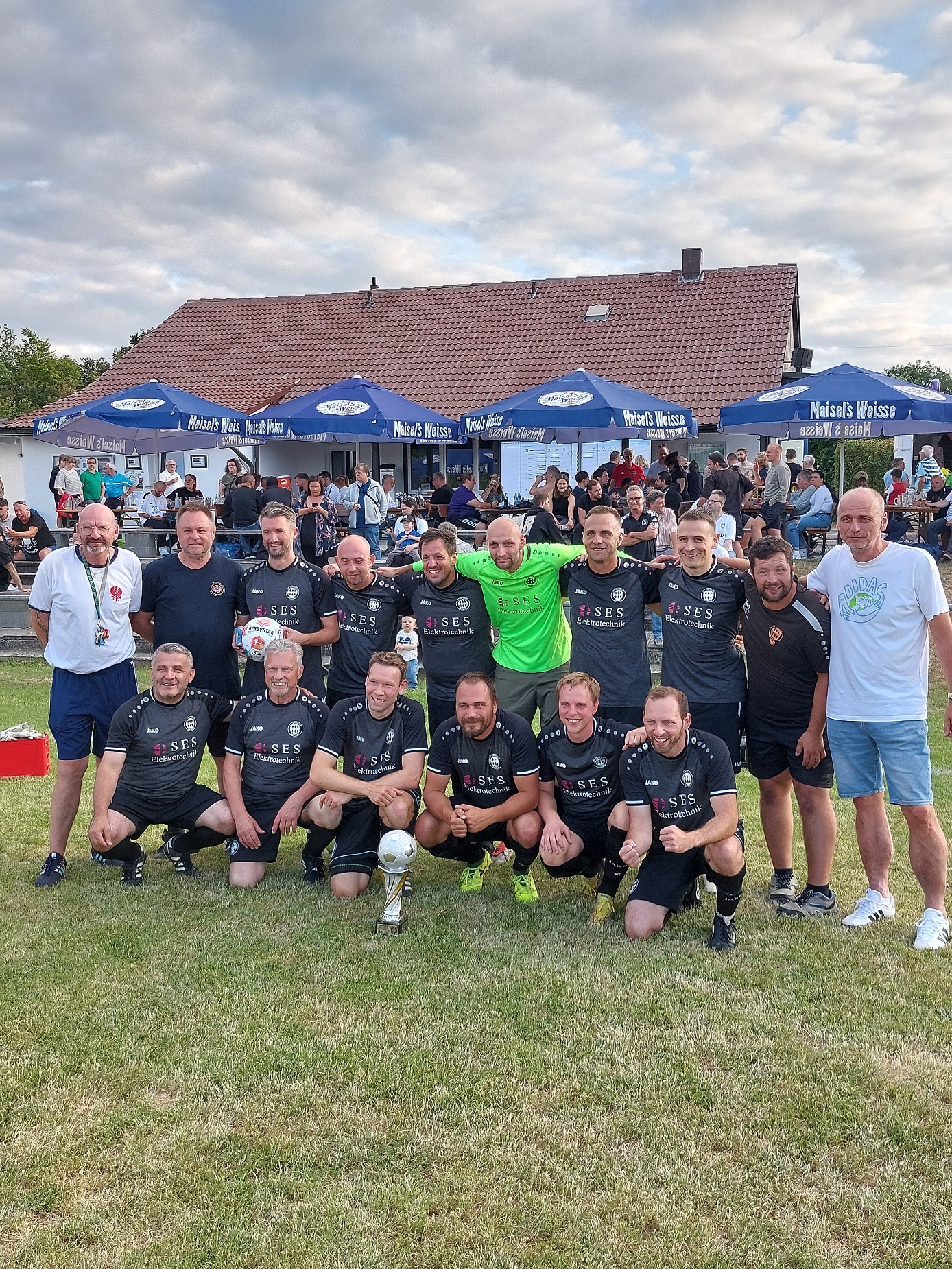 Die Altliga des FC Eintracht Bayreuth als Stadtmeister 2025